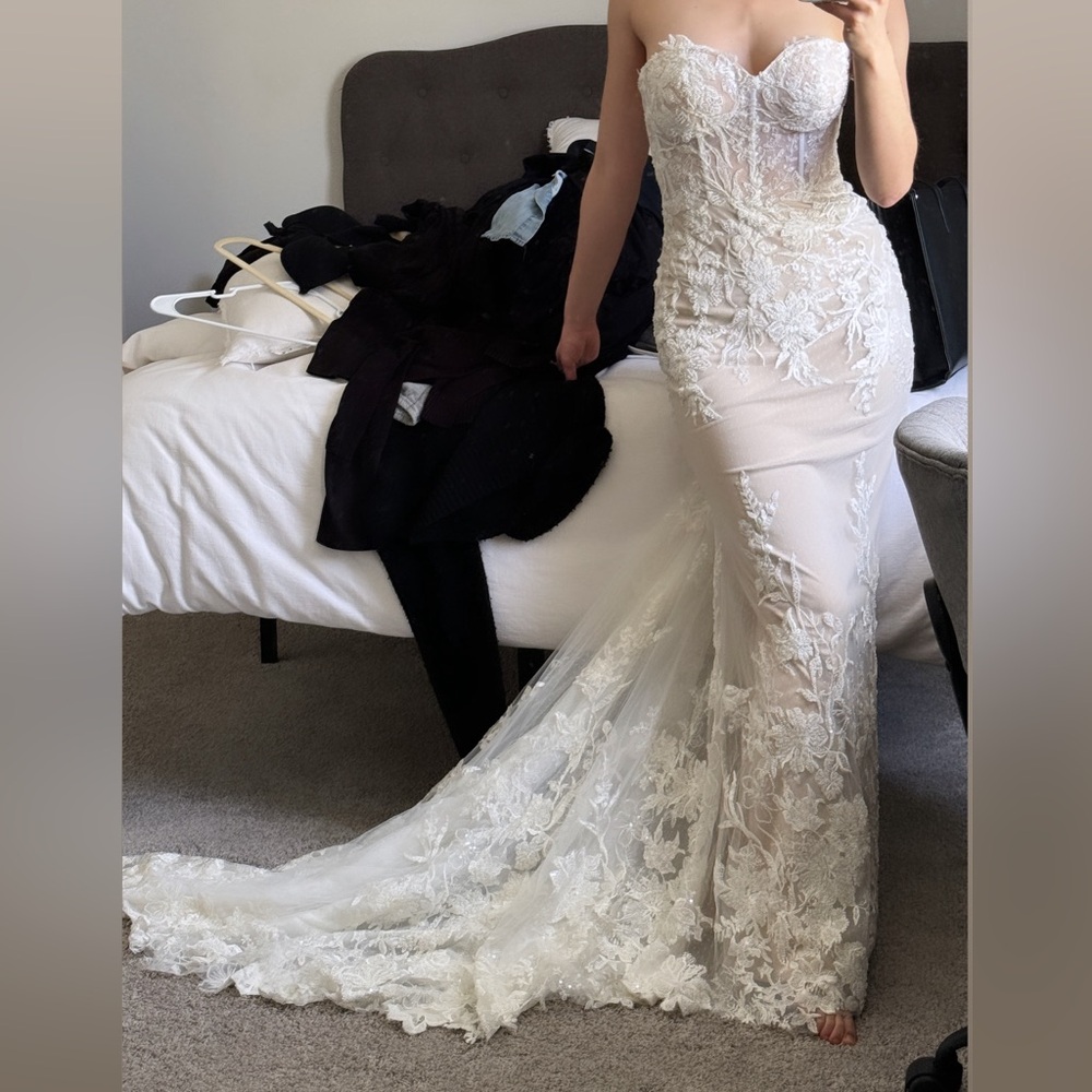 Wedding Dress-Never Worn